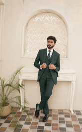 Men Slim Fit Three Piece Suit in Blackish Green