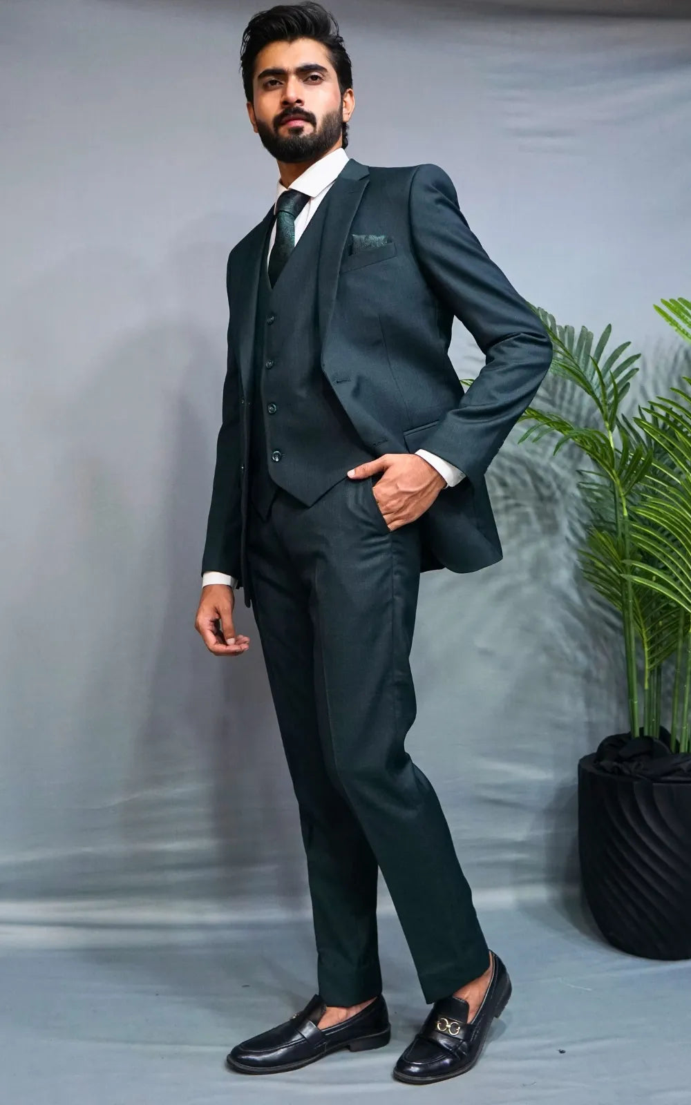 Emerald Sovereign Three-Piece Formal Suit for Men