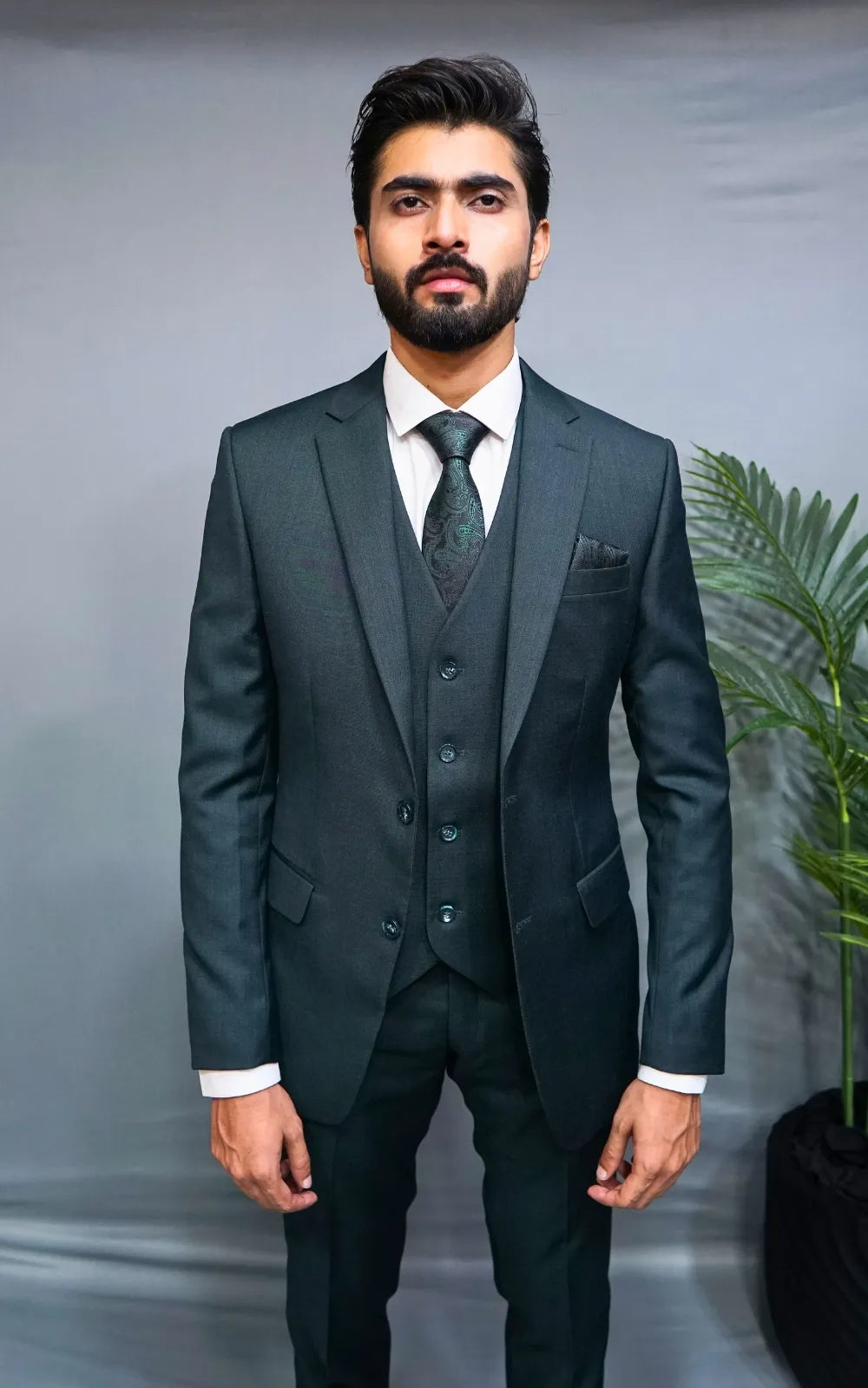 Emerald Regent Three-Piece Formal Suit for Men