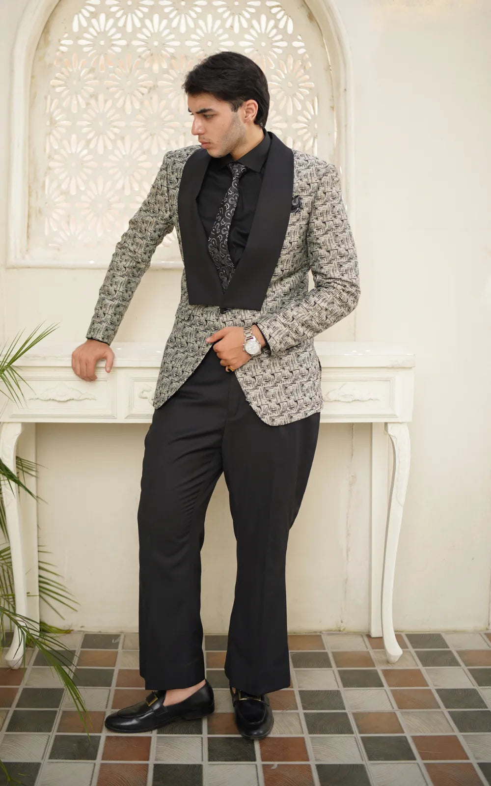Black & White Signature Tuxedo Suit