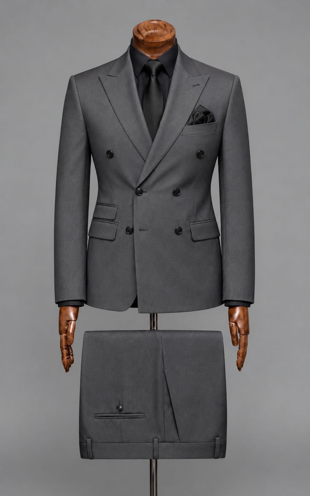 Charcoal Grey Double-Breasted Suit Customized Article