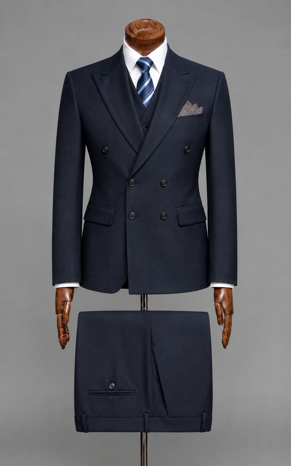 Navy Blue 3-Piece Double-Breasted Suit Customized Article